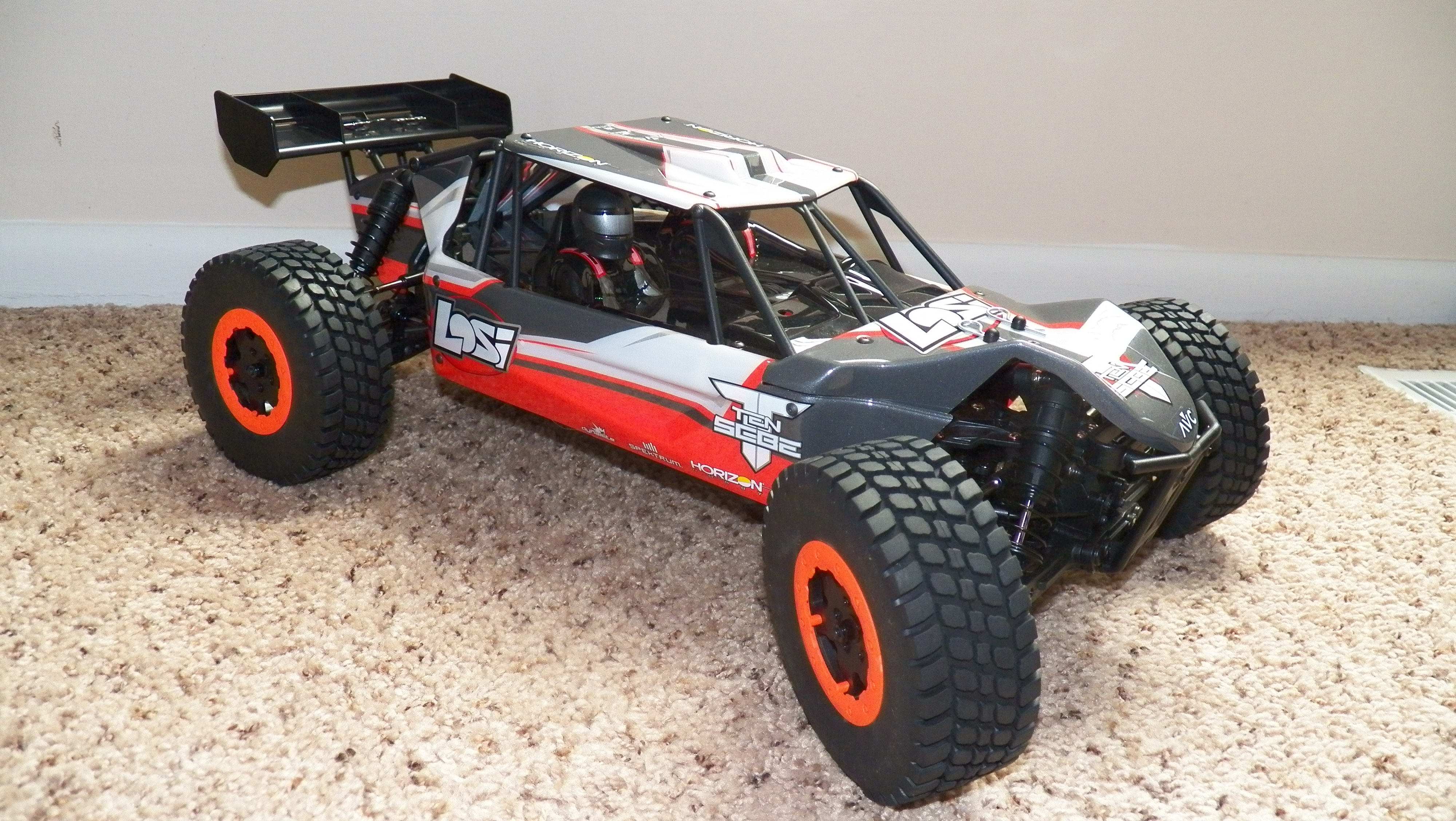 Has anyone got their hands on the Losi TEN-SCBE? - RCU Forums